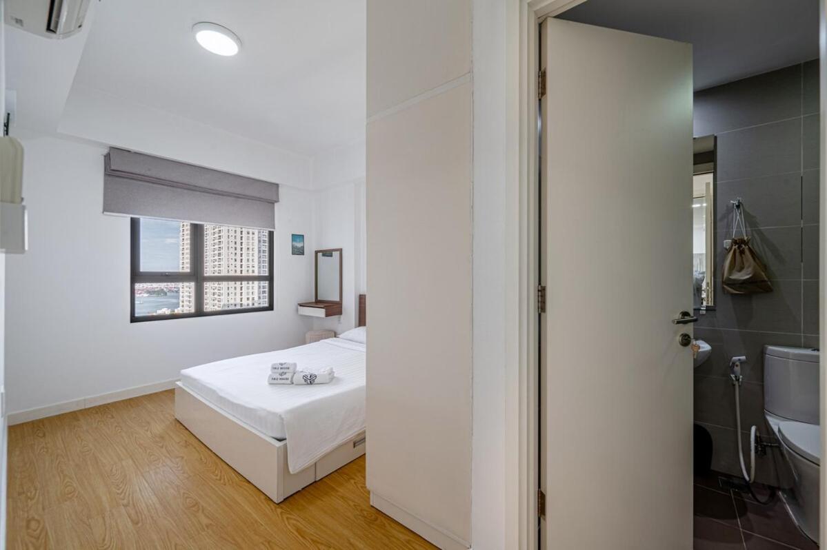 New Modern Interior Tidy Masteri T1 2 Room, 2 Bathroom Apartment *