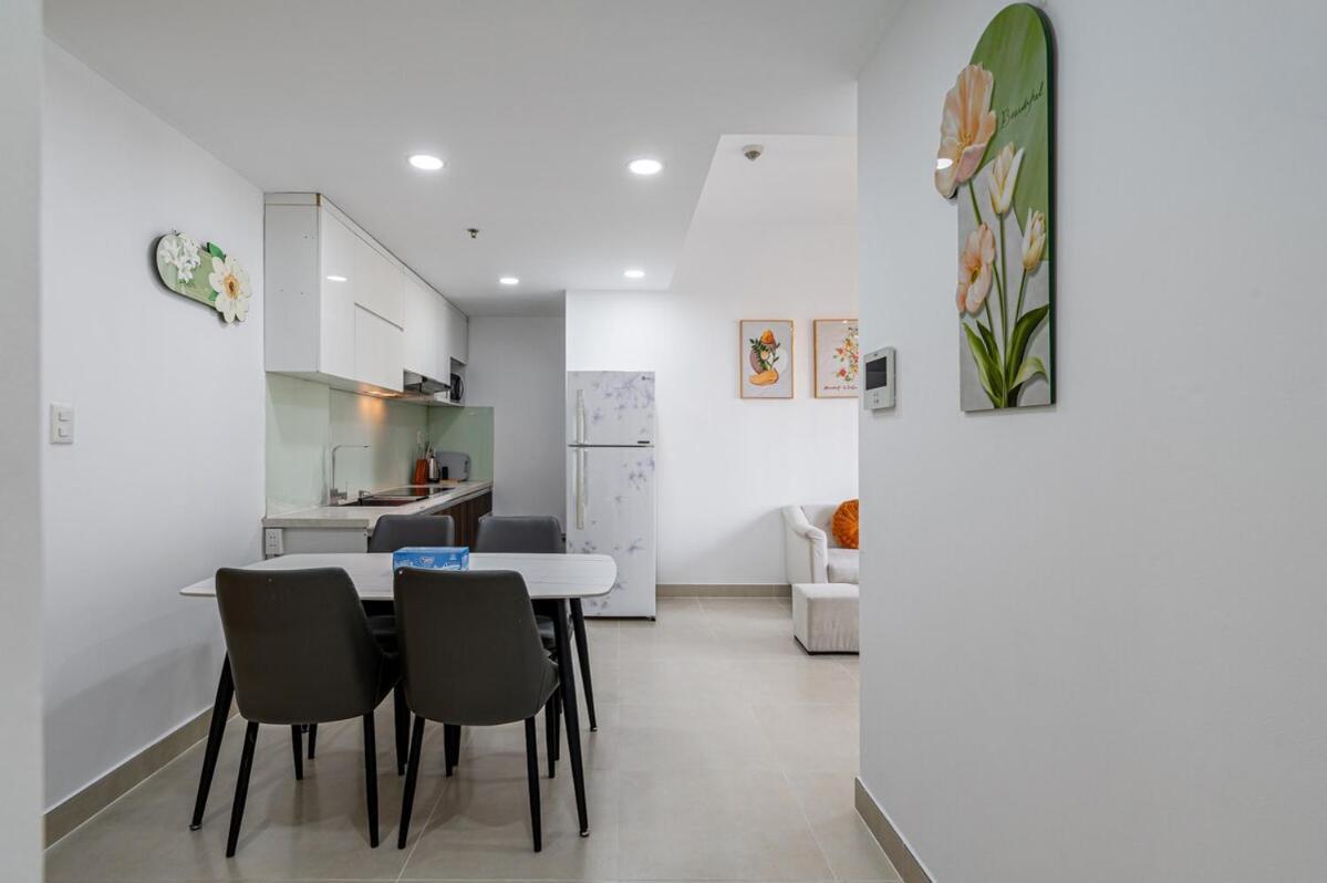 New Modern Interior Tidy Masteri T1 2 Room, 2 Bathroom Apartment